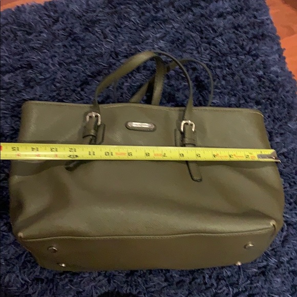 Dana Buchman olive green purse - Picture 10 of 10